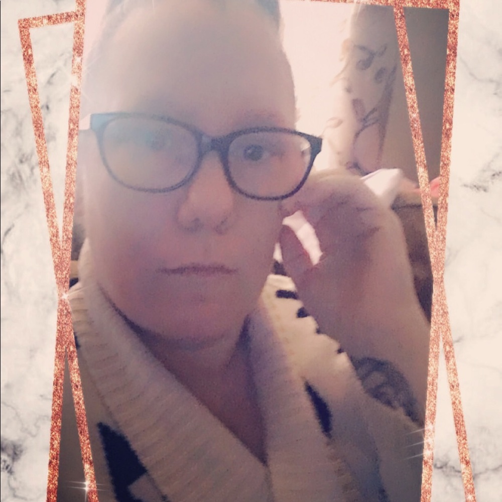 Meet your Posher, Robin